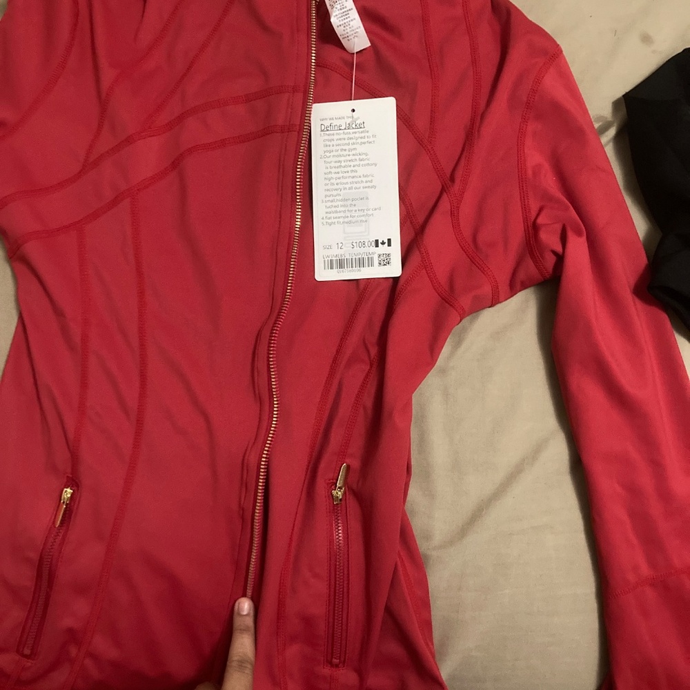 Lululemon - Picture 5 of 7